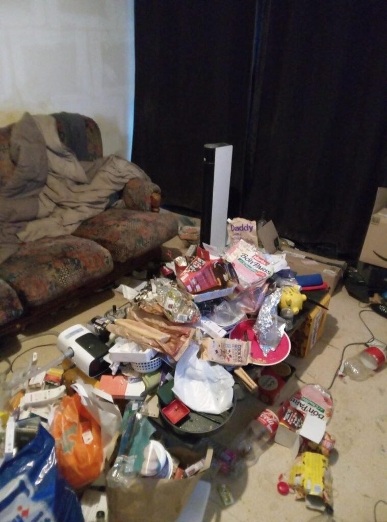Nettoyage d’un logement insalubre réalisé par Pureos à Lille
