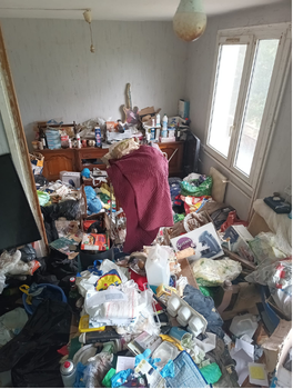 Débarras d’un logement encombré par un syndrome de Diogène à Douai